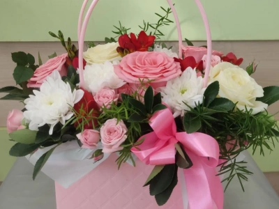 Корзинка с цветами 1